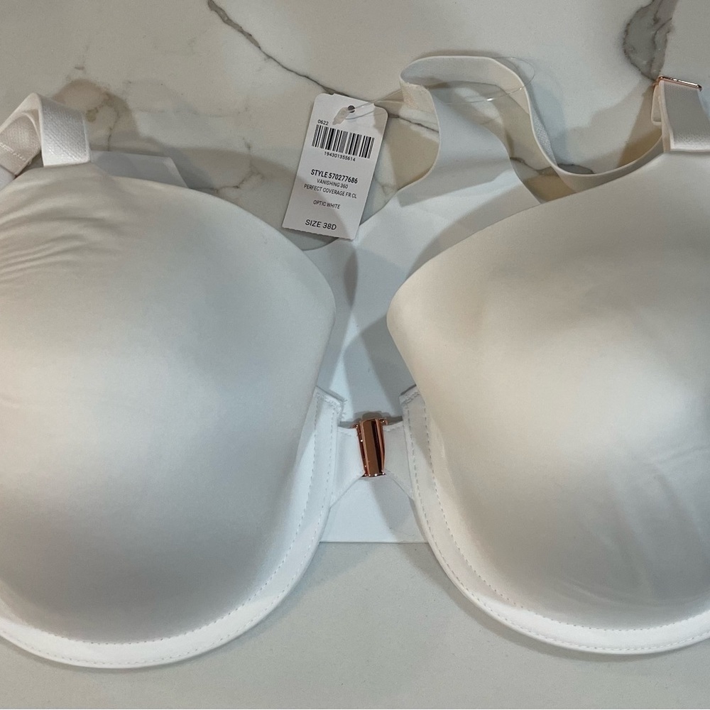 New Soma Vanishing 360 Perfect Coverage front closure. Size 38D. Optic White